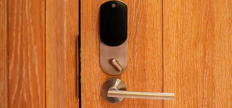 Automatic Locking Door Knob Arvin